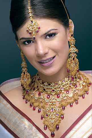 مجوهرات هندية للعروسة  