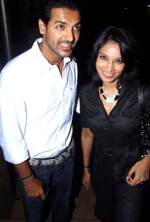 Bipasha Basu couple