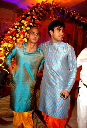 Slide Show Pratik And Arya Babbar Son Of Late Actress Smita Patil Raj