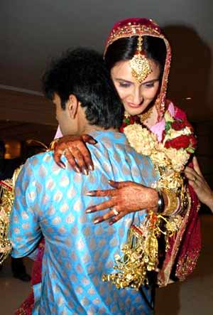film indian juhi chawla online