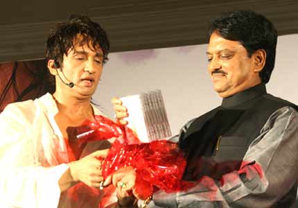 Shekar Suman and Chief Minister Shri Vilasrao Deshmukh