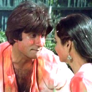 Top 10 Holi Scorchers In Bollywood