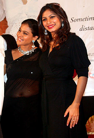 http://www.shaaditimes.com/images-article/2008/mar/kajol-tanishaa.jpg